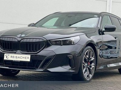 Neu BMW 550e Sport Line 489 PS (359 kW) 2026 Schwarz Kombi