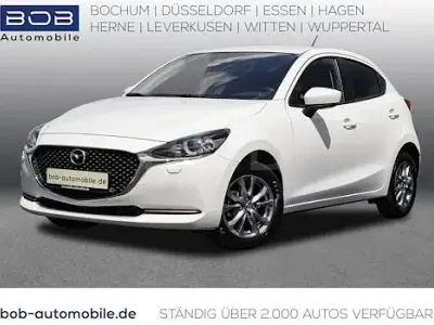 Begagnad Mazda 2 Exclusive-Line 75 HK (55 kW) 2023 Vit Sedan