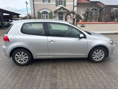 Używany VW Golf VI Trendline 80 KM (58 kW) 2009 Srebrny Hatchback