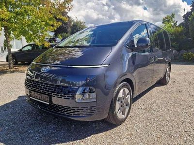 Usata Hyundai Staria Prime 177 CV (130 kW) 2023 Grigio Monovolume