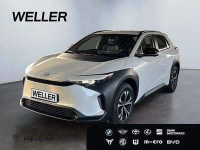 Weiss Gebraucht 2023 Toyota bZ4X Basis SUV | 27.490 € (Superpreis)
