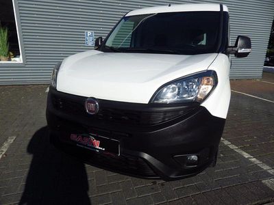 Colore esterno (weiß) Gebraucht 2020 Fiat Doblò Van / Kleinbus | 9.999 € (Guter Preis)