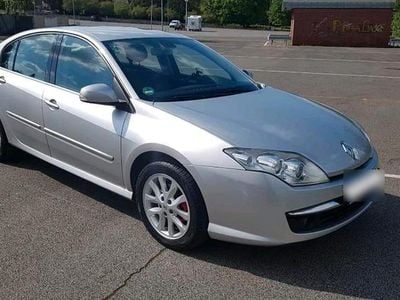 Gebraucht Renault Laguna III 170 PS (125 kW) 2008 Silber Kleinwagen