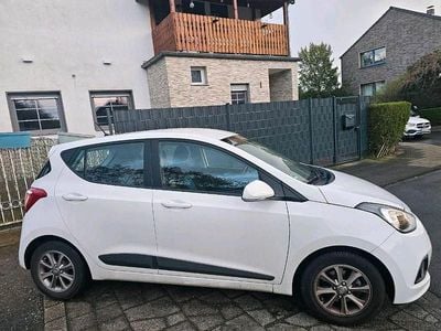 Usata Hyundai i10 Style 68 CV (50 kW) 2016 Bianco Utilitaria