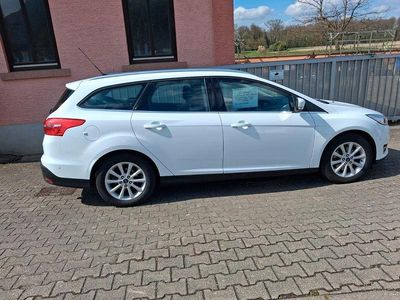 Gebraucht Ford Focus Business Edition 150 PS (110 kW) 2015 Weiß Limousine