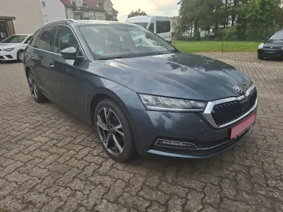 Gebraucht Skoda Octavia First Edition 150 PS (110 kW) 2020 Grau Kombi
