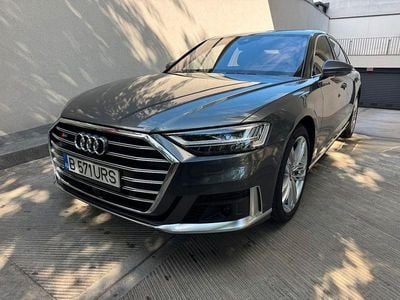 Audi S8