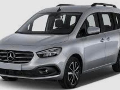 Gebraucht Mercedes 180 Progressive 131 PS (96 kW) 2023 Silber Limousine