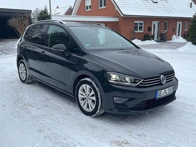 Grau Gebraucht 2016 VW Golf Sportsvan Comfortline Van / Kleinbus | 6.900 € (Fairer Preis)