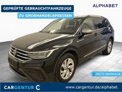Gebraucht VW Tiguan Allspace Life 150 PS (110 kW) 2023 Schwarz SUV