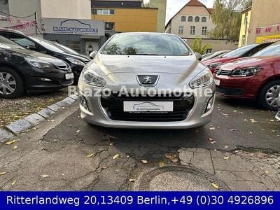 Gebraucht Peugeot 308 Active 120 PS (88 kW) 2011 Silber Limousine