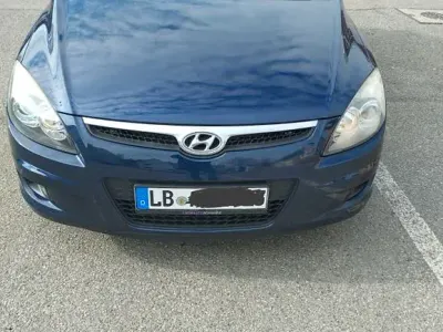 Używany Hyundai i30 Classic 109 KM (80 kW) 2009 Niebieski Sedan/Limuzyna