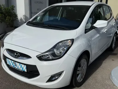 Gebraucht Hyundai ix20 Classic 90 PS (66 kW) 2015 Weiß Kleinwagen