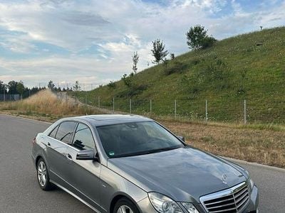 Gebraucht 2010 Mercedes E300 Avantgarde Limousine | 9.400 € (Fairer Preis)