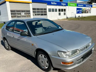 Brugt Toyota Corolla 74 HK (54 kW) 1996 Grå Sedan