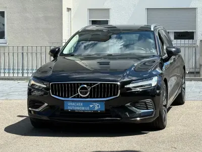 Gebraucht Volvo V60 Inscription 303 PS (222 kW) 2020 Schwarz Kombi