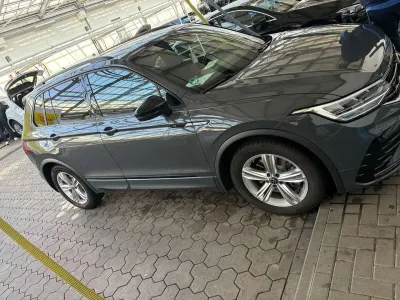 Gebraucht VW Tiguan Move 190 PS (139 kW) 2023 SUV