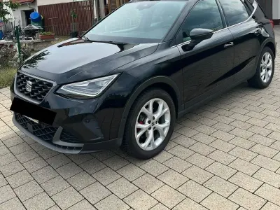 Gebraucht Seat Arona FR 150 PS (110 kW) 2023 Schwarz SUV