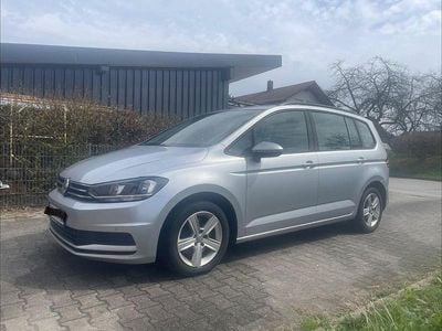 Gebraucht VW Touran Comfortline 116 PS (85 kW) 2017 Silber Van / Kleinbus