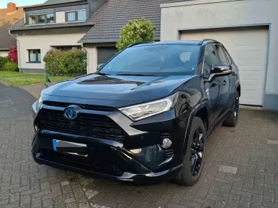 Gebraucht Toyota RAV4 Edition 218 PS (160 kW) 2021 Schwarz SUV