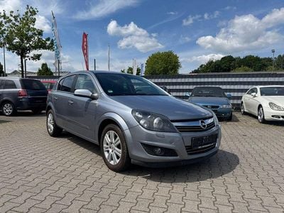 Silber Gebraucht 2009 Opel Astra Limousine | 3.950 € (Teuer)