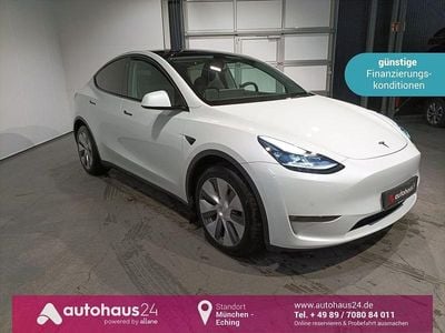 Weiß Gebraucht 2022 Tesla Model Y SUV | 30.880 € (Guter Preis)