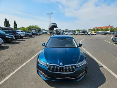 Gebraucht Skoda Superb Style 156 PS (114 kW) 2021 Blau Kombi