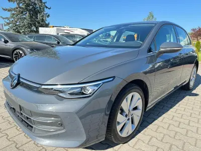 Second-hand VW Golf VIII Style 150 CP (110 kW) 2025 Gri Berlinǎ