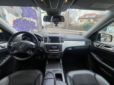 Begagnad Mercedes ML250 204 HK (150 kW) 2011 Svart SUV