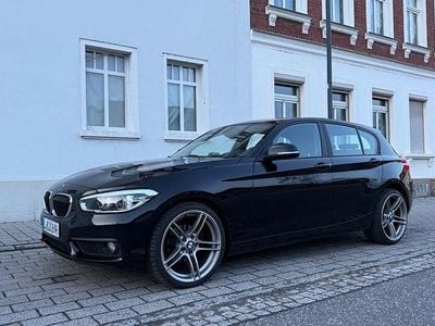Gebraucht BMW 116 Advantage 109 PS (80 kW) 2015 Schwarz Kleinwagen