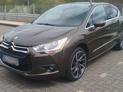Gebraucht Citroën DS4 163 PS (119 kW) 2012 Braun Kleinwagen