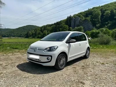 Używany VW up! 60 KM (44 kW) 2013 Biały Hatchback