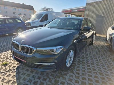 Gebraucht BMW 520 Sport Line 184 PS (135 kW) 2018 Blau Limousine