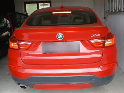 Gebraucht BMW X4 190 PS (139 kW) 2015 Rot SUV