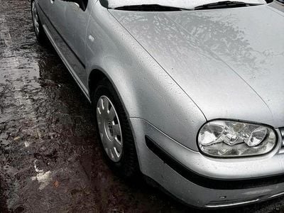 Gebraucht VW Golf IV 101 PS (74 kW) 2002 Silber Kleinwagen