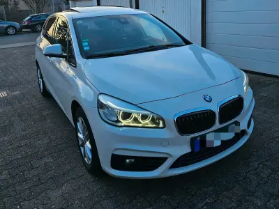 Gebraucht BMW 218 Sport Line 150 PS (110 kW) 2015 Weiß Kombi