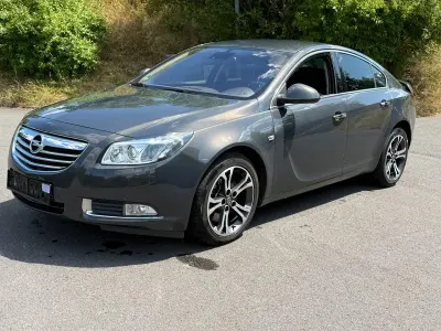 Gebraucht Opel Insignia Sport 260 PS (191 kW) 2012 Grau Limousine