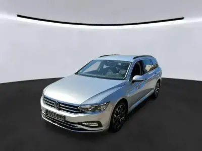 Gebraucht VW Passat Business 190 PS (139 kW) 2023 Silber Kombi
