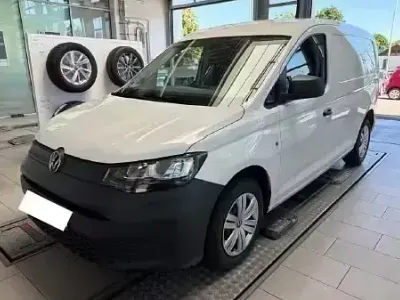 Gebraucht VW Caddy Maxi 114 PS (83 kW) 2023 Weiß Van / Kleinbus