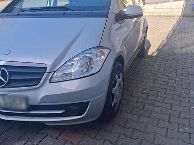 Gebraucht Mercedes A180 109 PS (80 kW) 2008 Silber Kleinwagen