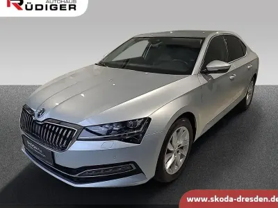 Gebraucht Skoda Superb Style 200 PS (147 kW) 2022 Silber Limousine