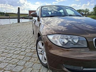 Gebraucht BMW 116 122 PS (89 kW) 2010 Braun Kleinwagen