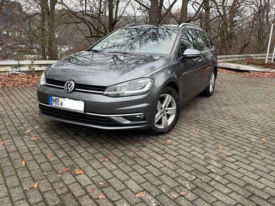 Grau Gebraucht 2017 VW Golf VII Highline Kombi | 14.300 € (Fairer Preis)