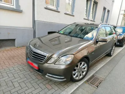 Gebraucht Mercedes E200 136 PS (100 kW) 2011 Braun Kombi