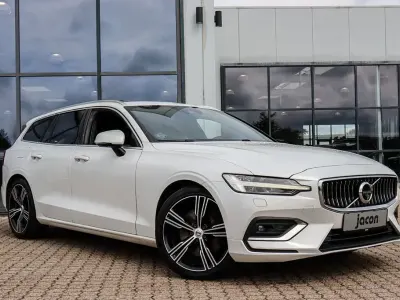 Gebraucht Volvo V60 Inscription 190 PS (139 kW) 2018 Weiß Kombi