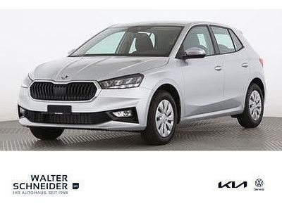 Silber Gebraucht 2025 Skoda Fabia Essence Limousine | 16.950 € (Fairer Preis)