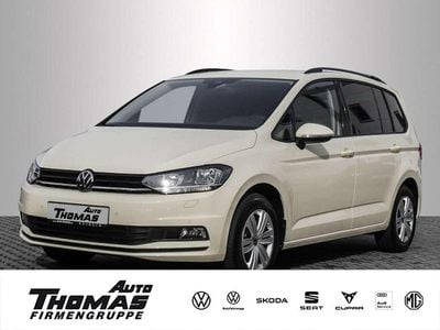 Nouă VW Touran Trendline 150 CP (110 kW) 2025 Alb Monovolum