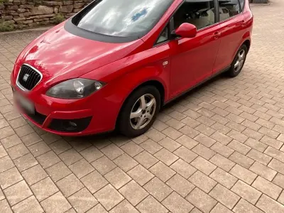 Gebraucht Seat Altea 136 PS (100 kW) 2012 Rot Kombi