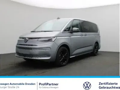 Gebraucht VW Multivan Style 150 PS (110 kW) 2025 Silber Van / Kleinbus