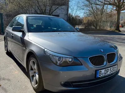 Gebraucht BMW 530 272 PS (200 kW) 2007 Silber Limousine